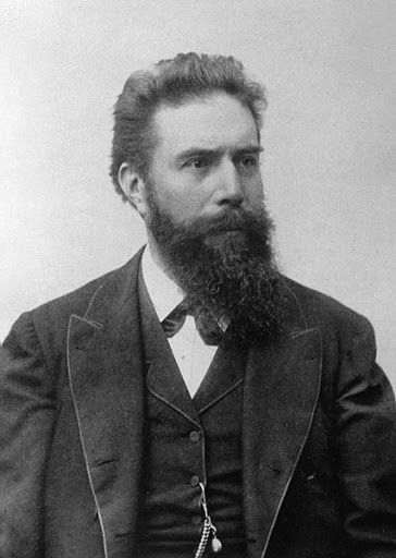 X-ray, German scientist, Wilhelm Conrad Rontgen, Thomas Edison's assistant Clarence Daley